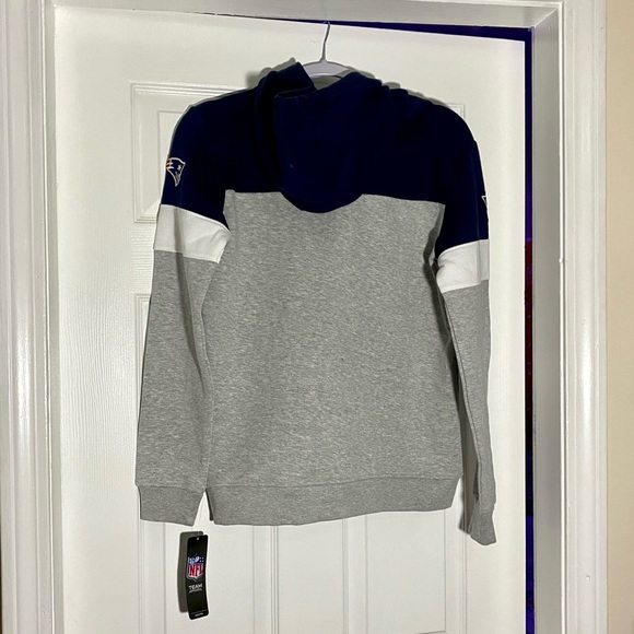 New England Patriots Sweatshirt Youth - Picture 2 of 4